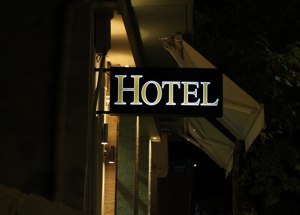 Hotel George Kalamata Extérieur photo